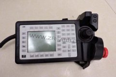 ABB機(jī)器人示教盒有顯示無背光維修